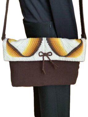 Dean Renwick NWT Handmade Wool Felt Floral Embroidered Crossbody Bag 70s Boho
